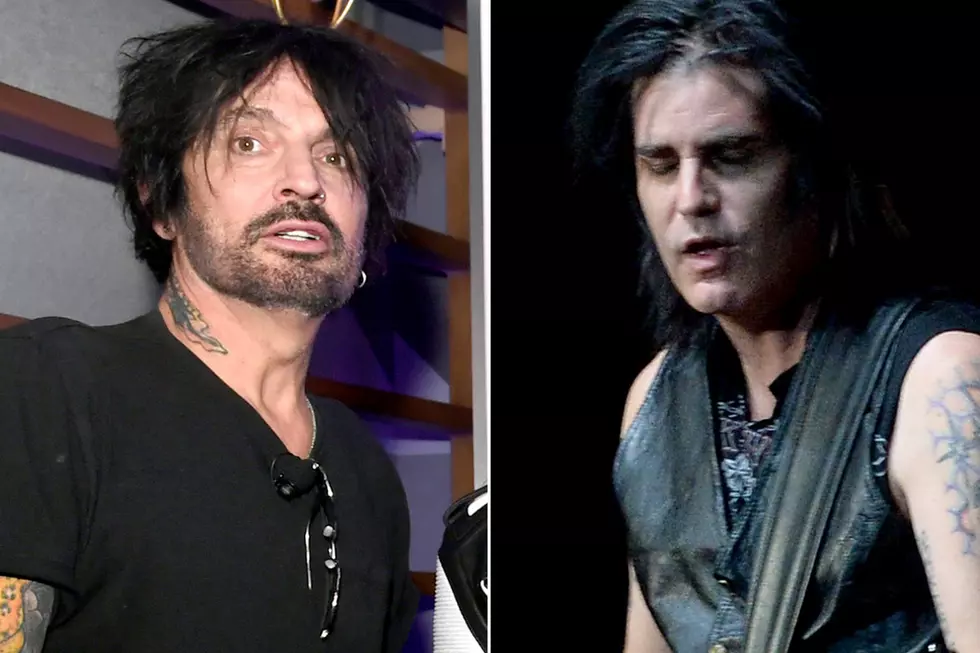 Why Motley Crue’s Tommy Lee Handed Warrant a Plate of His S—