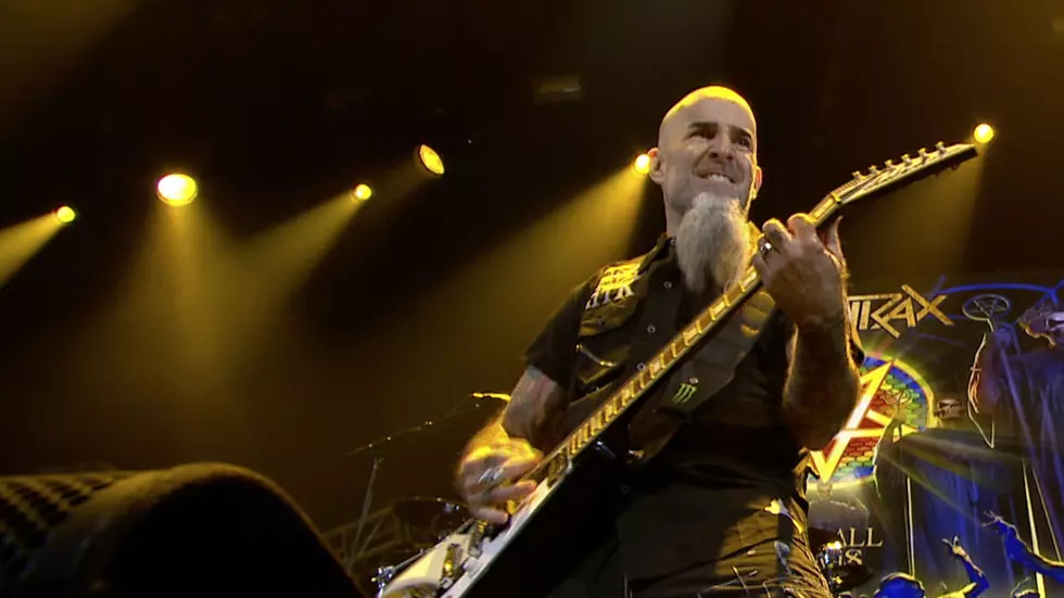 Anthrax Go Classic With Kansas’ ‘Carry on Wayward Son’ – 2017 Loudwire Music Awards