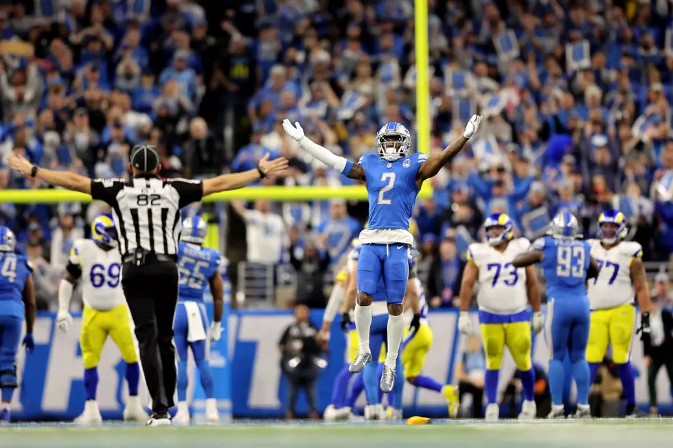 Red Wings Move Game So Lions Fans Can Watch Game