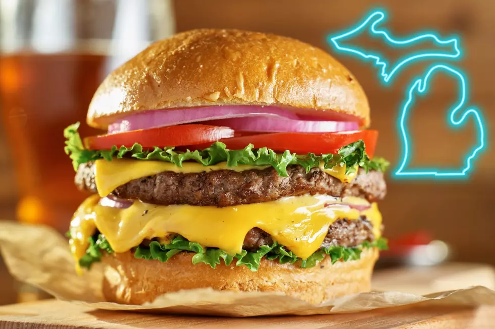 Michigan Restaurant Serves The Largest Cheeseburger In The World